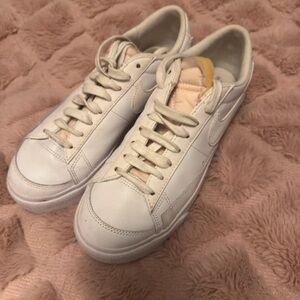 Nike Women's White and Cream Sneakers